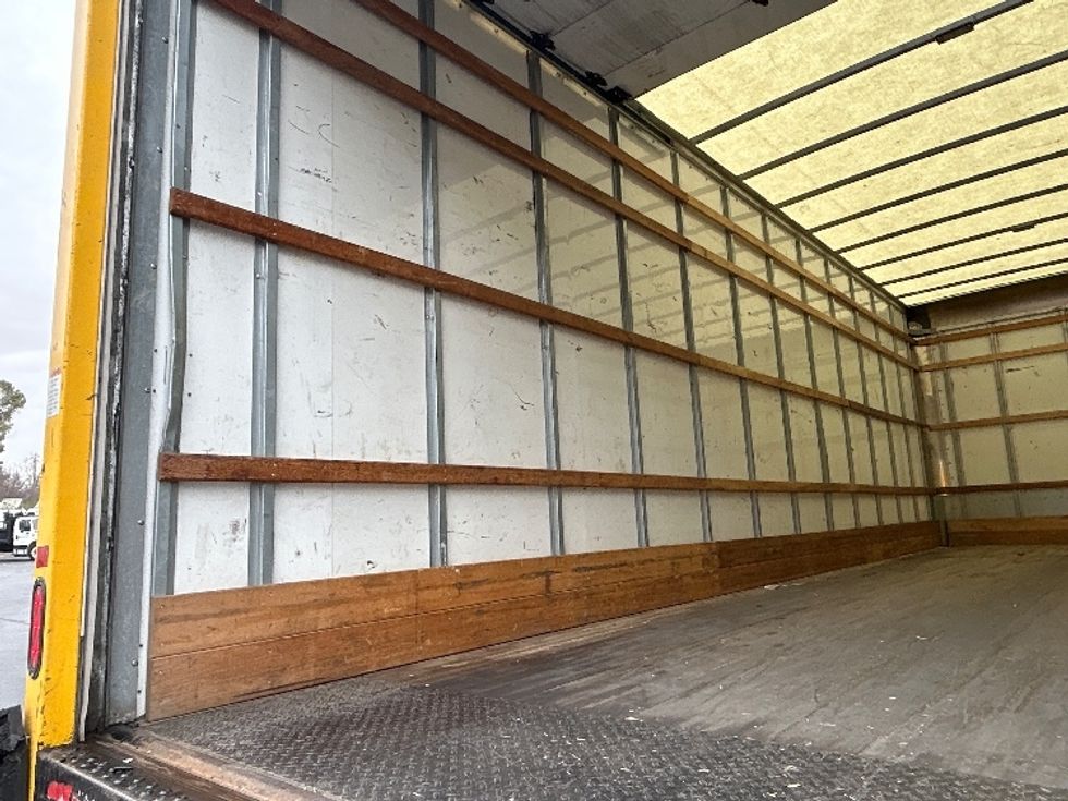 Medium Duty Box Truck-Light and Medium Duty Trucks-International-2021-MV607-Norcross-GA-221,241\n\t\tmiles-$ 40,250 - Image 10