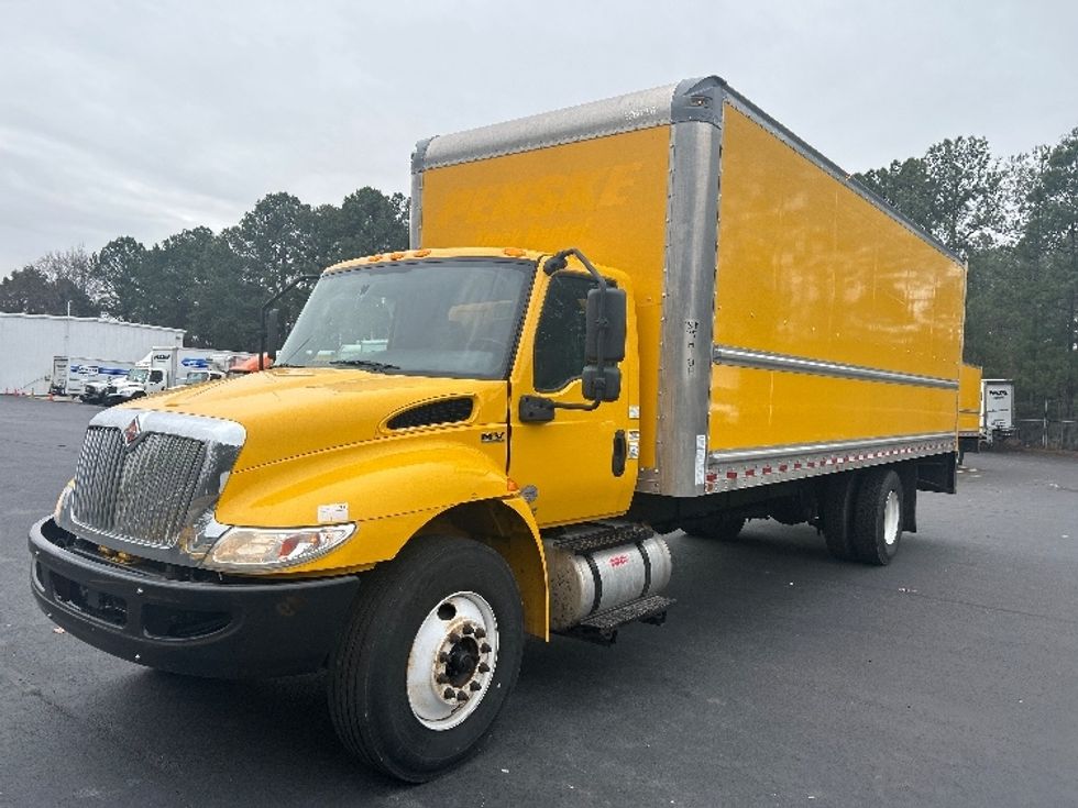 Medium Duty Box Truck-Light and Medium Duty Trucks-International-2021-MV607-Norcross-GA-221,241\n\t\tmiles-$ 40,250 - Image 3