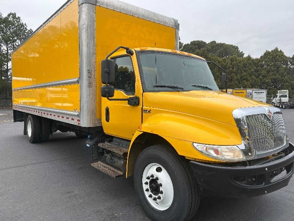 Medium Duty Box Truck-Light and Medium Duty Trucks-International-2021-MV607-Norcross-GA-232,408\n\t\tmiles-$ 38,500 - Image 1