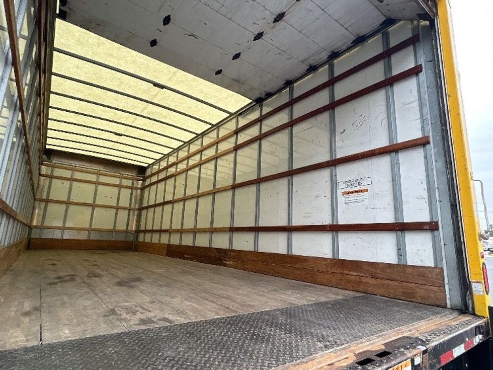 Medium Duty Box Truck-Light and Medium Duty Trucks-International-2021-MV607-Norcross-GA-232,408\n\t\tmiles-$ 38,500 - Image 11
