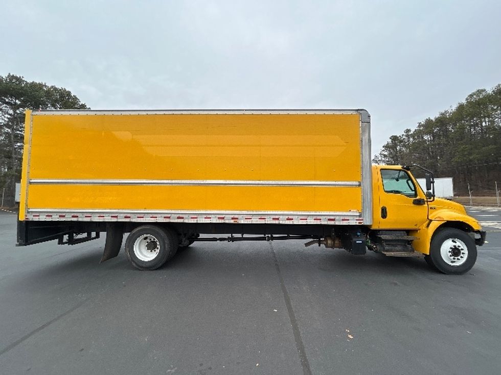 Medium Duty Box Truck-Light and Medium Duty Trucks-International-2021-MV607-Norcross-GA-232,408\n\t\tmiles-$ 38,500 - Image 14