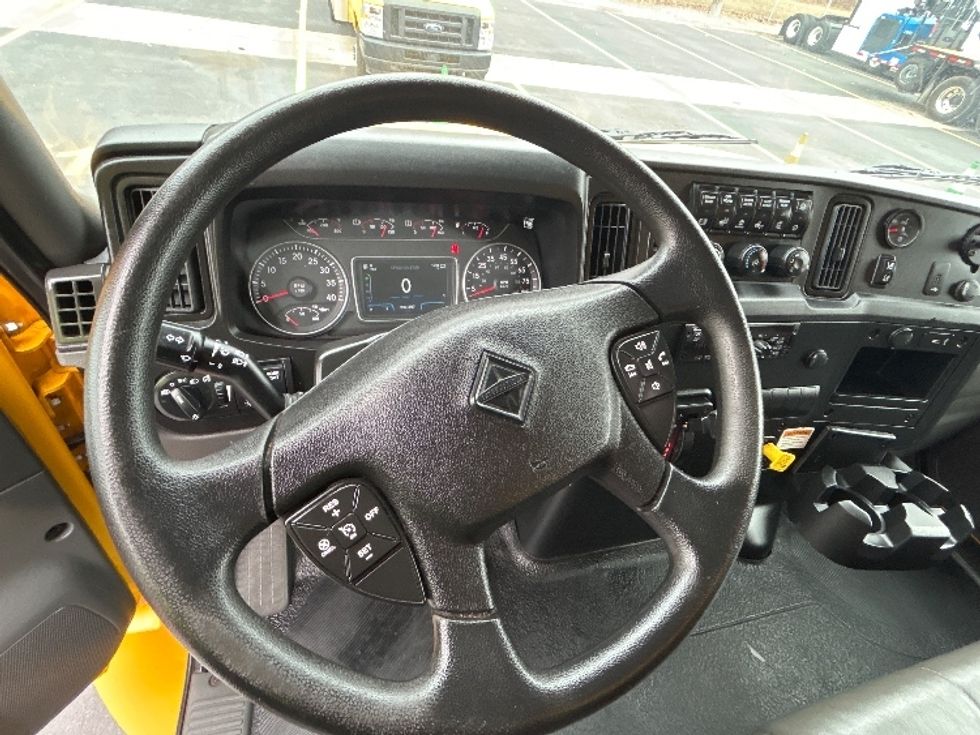 Medium Duty Box Truck-Light and Medium Duty Trucks-International-2021-MV607-Norcross-GA-232,408\n\t\tmiles-$ 38,500 - Image 16