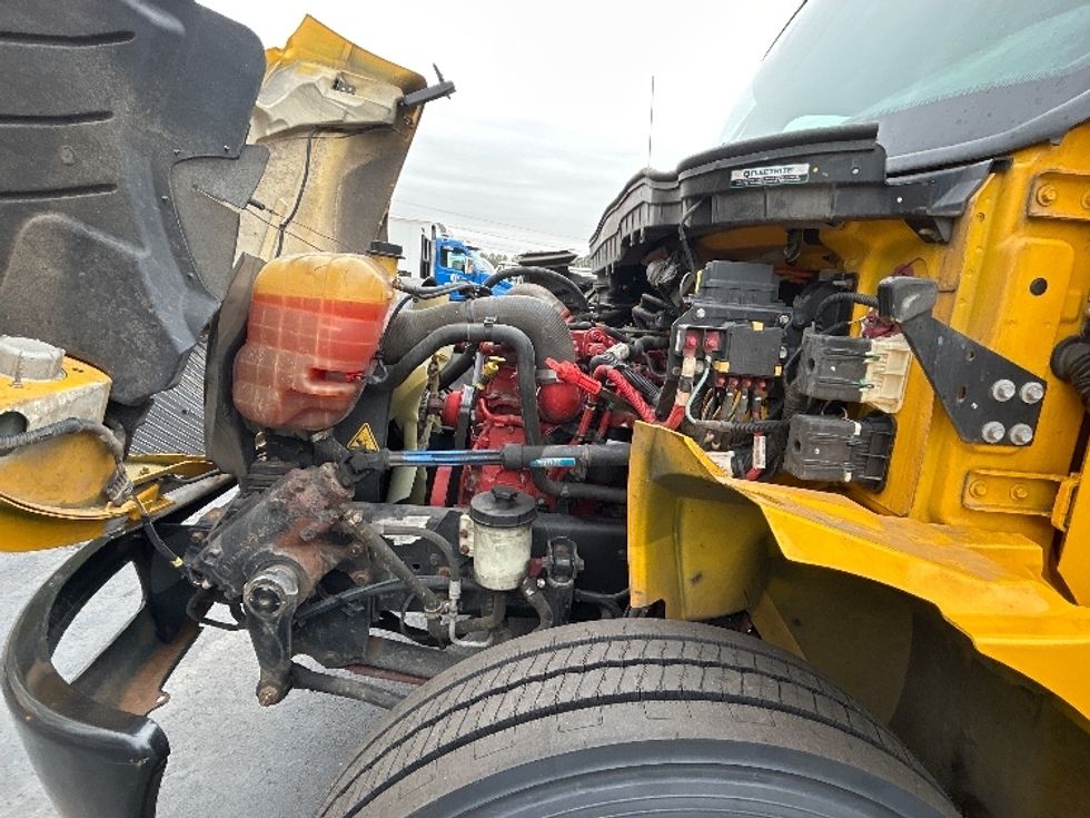 Medium Duty Box Truck-Light and Medium Duty Trucks-International-2021-MV607-Norcross-GA-232,408\n\t\tmiles-$ 38,500 - Image 21