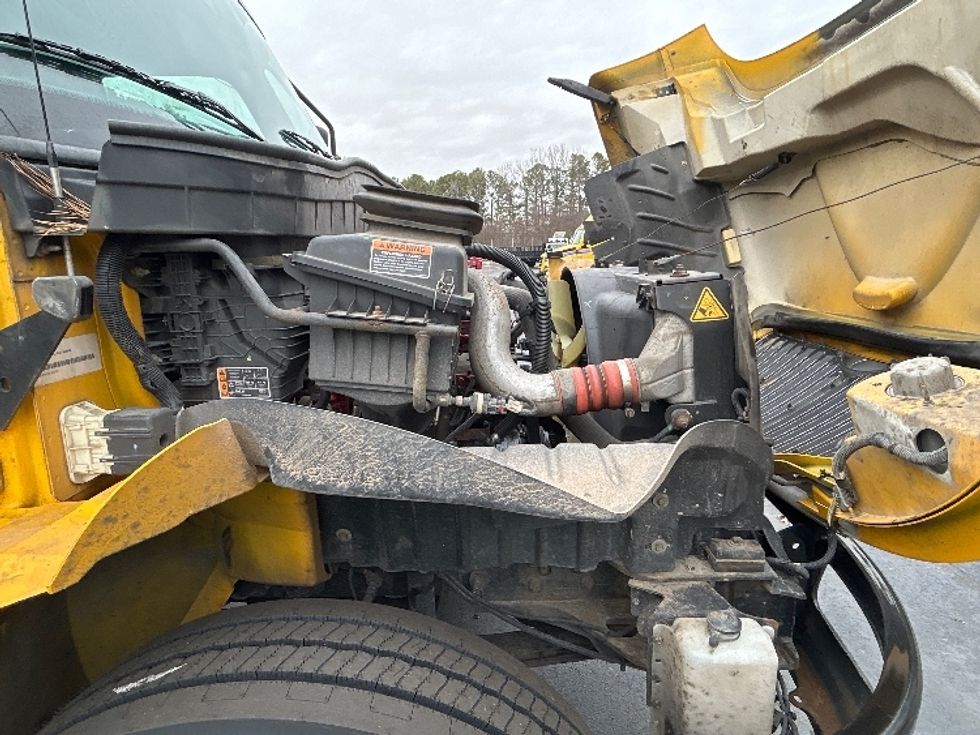 Medium Duty Box Truck-Light and Medium Duty Trucks-International-2021-MV607-Norcross-GA-232,408\n\t\tmiles-$ 38,500 - Image 23