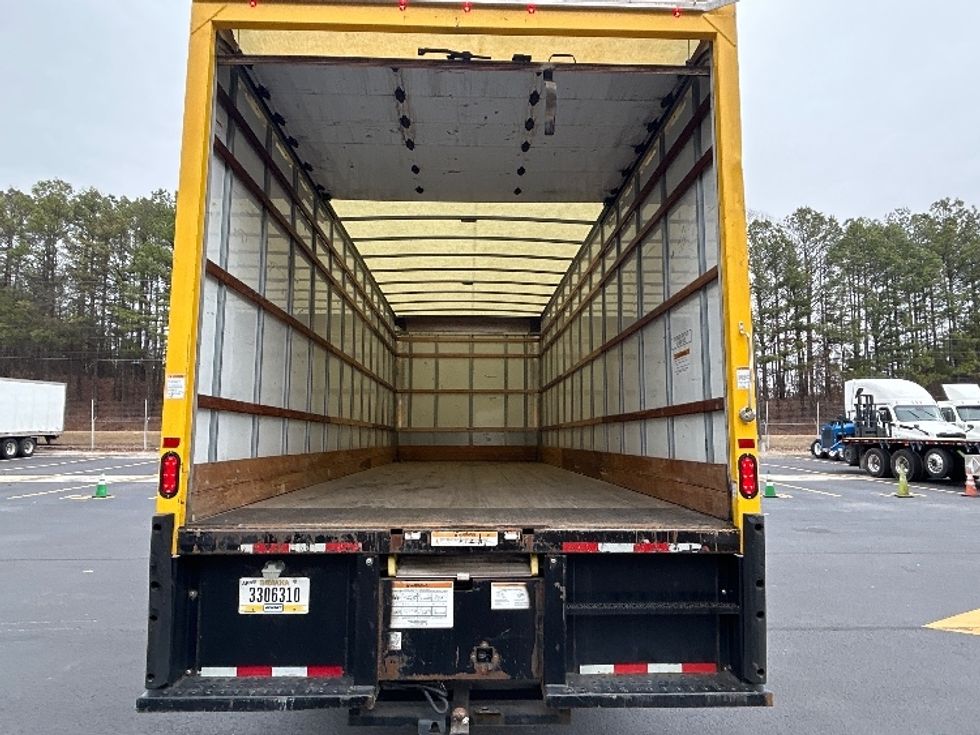 Medium Duty Box Truck-Light and Medium Duty Trucks-International-2021-MV607-Norcross-GA-232,408\n\t\tmiles-$ 38,500 - Image 8
