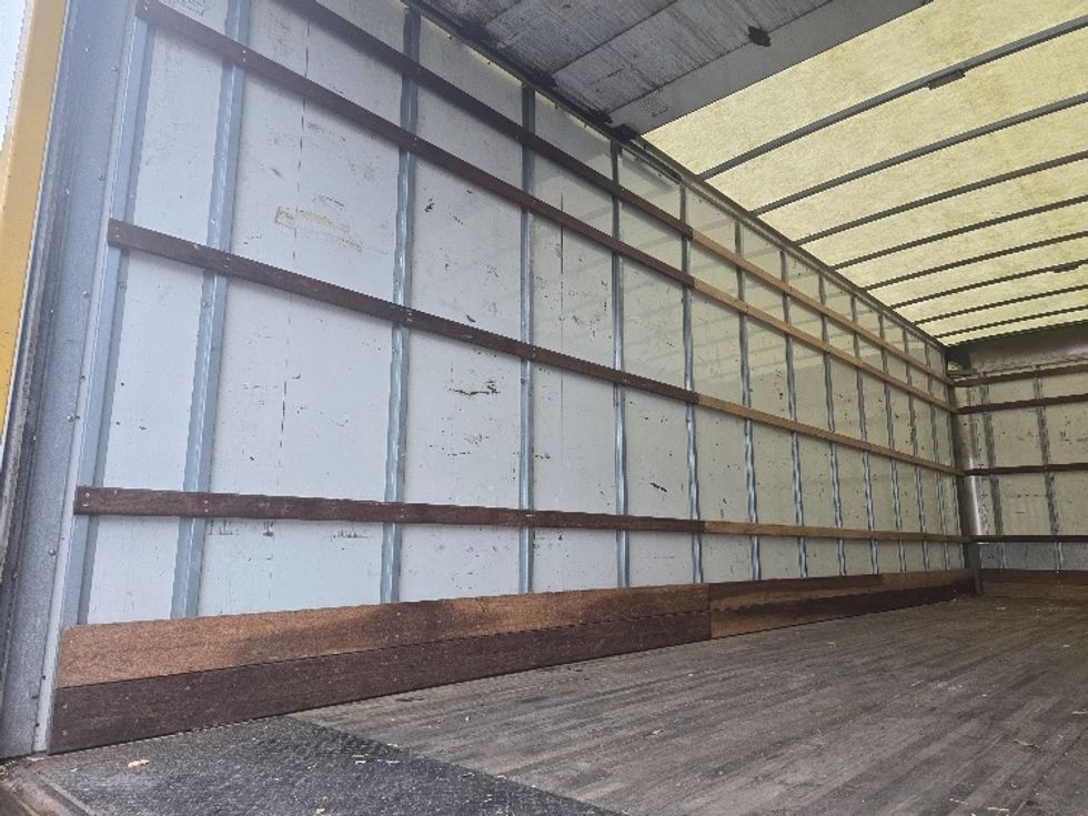Medium Duty Box Truck-Light and Medium Duty Trucks-International-2021-MV607-Norcross-GA-240,086\n\t\tmiles-$ 34,750 - Image 10