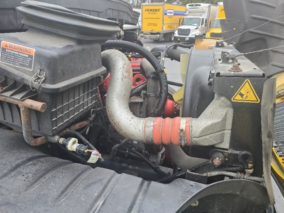 Medium Duty Box Truck-Light and Medium Duty Trucks-International-2021-MV607-Norcross-GA-240,086\n\t\tmiles-$ 34,750 - Image 22