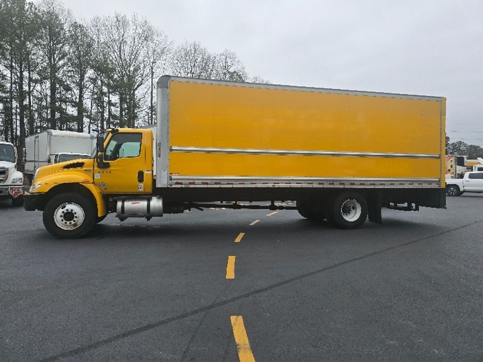 Medium Duty Box Truck-Light and Medium Duty Trucks-International-2021-MV607-Norcross-GA-240,086\n\t\tmiles-$ 34,750 - Image 4