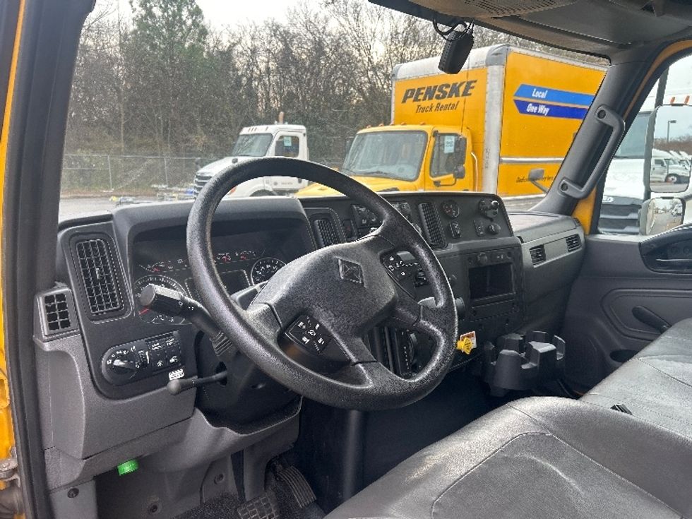 Medium Duty Box Truck-Light and Medium Duty Trucks-International-2021-MV607-Norfolk-VA-209,181\n\t\tmiles-$ 42,000 - Image 16