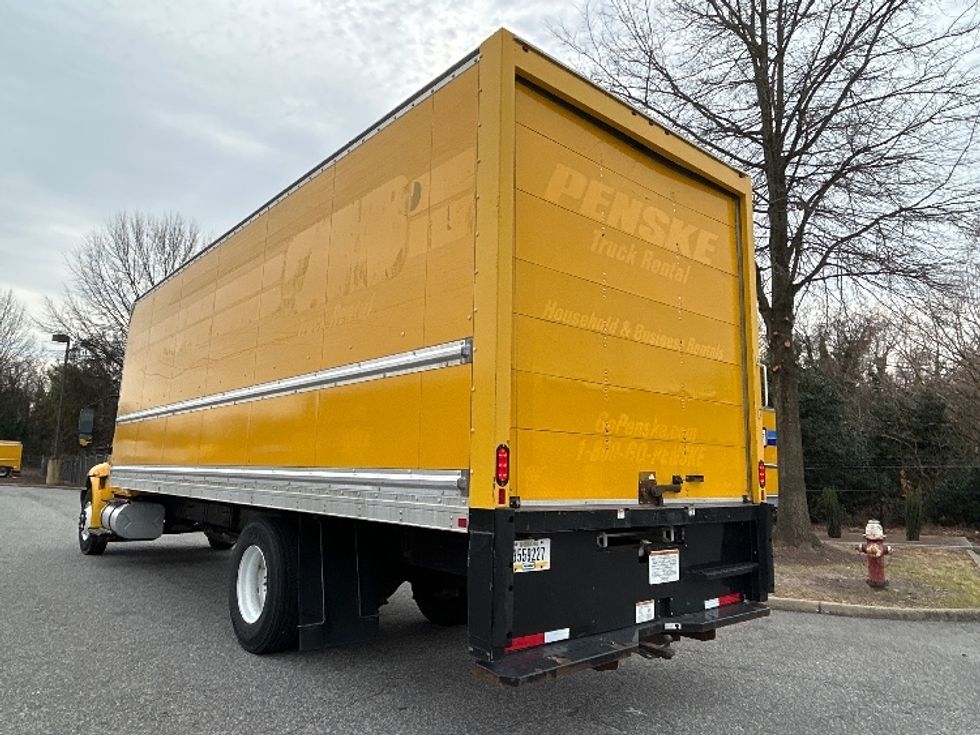 Medium Duty Box Truck-Light and Medium Duty Trucks-International-2021-MV607-Norfolk-VA-209,181\n\t\tmiles-$ 42,000 - Image 5