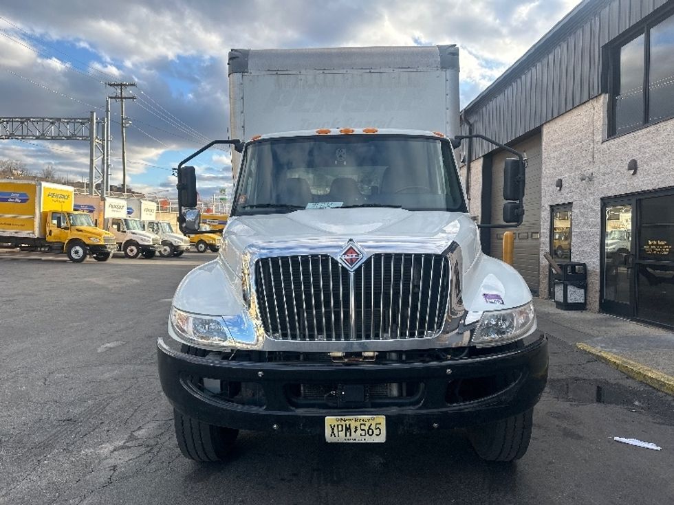 Medium Duty Box Truck-Light and Medium Duty Trucks-International-2021-MV607-North Bergen-NJ-109,187\n\t\tmiles-$ 60,000 - Image 2