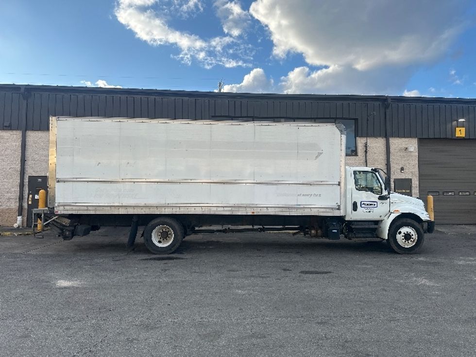 Medium Duty Box Truck-Light and Medium Duty Trucks-International-2021-MV607-North Bergen-NJ-109,187\n\t\tmiles-$ 60,000 - Image 15