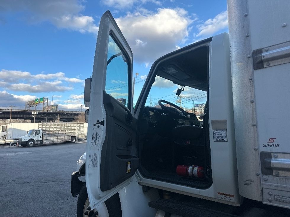 Medium Duty Box Truck-Light and Medium Duty Trucks-International-2021-MV607-North Bergen-NJ-109,187\n\t\tmiles-$ 60,000 - Image 16