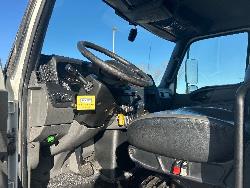 Medium Duty Box Truck-Light and Medium Duty Trucks-International-2021-MV607-North Bergen-NJ-143,598\n\t\tmiles-$ 55,750 - Image 16