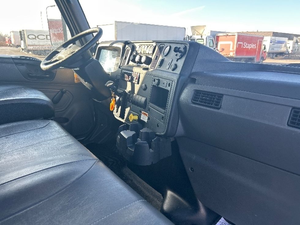 Medium Duty Box Truck-Light and Medium Duty Trucks-International-2021-MV607-North Bergen-NJ-143,598\n\t\tmiles-$ 55,750 - Image 22