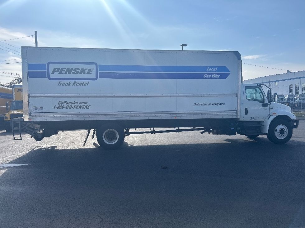 Medium Duty Box Truck-Light and Medium Duty Trucks-International-2021-MV607-North Bergen-NJ-218,738\n\t\tmiles-$ 47,750 - Image 15