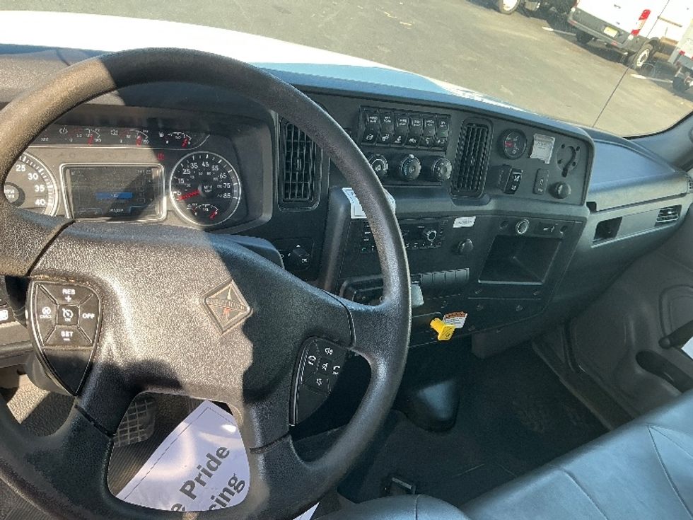 Medium Duty Box Truck-Light and Medium Duty Trucks-International-2021-MV607-North Bergen-NJ-218,738\n\t\tmiles-$ 47,750 - Image 18