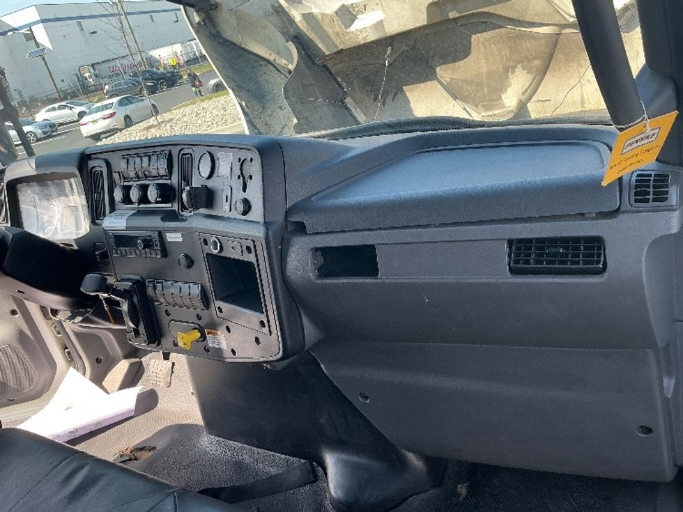 Medium Duty Box Truck-Light and Medium Duty Trucks-International-2021-MV607-North Bergen-NJ-218,738\n\t\tmiles-$ 47,750 - Image 21