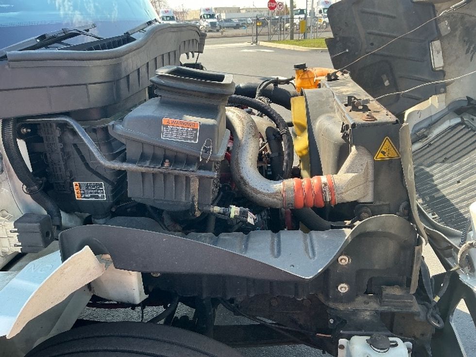Medium Duty Box Truck-Light and Medium Duty Trucks-International-2021-MV607-North Bergen-NJ-218,738\n\t\tmiles-$ 47,750 - Image 23