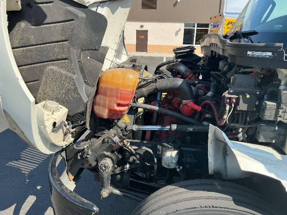 Medium Duty Box Truck-Light and Medium Duty Trucks-International-2021-MV607-North Bergen-NJ-218,738\n\t\tmiles-$ 47,750 - Image 24