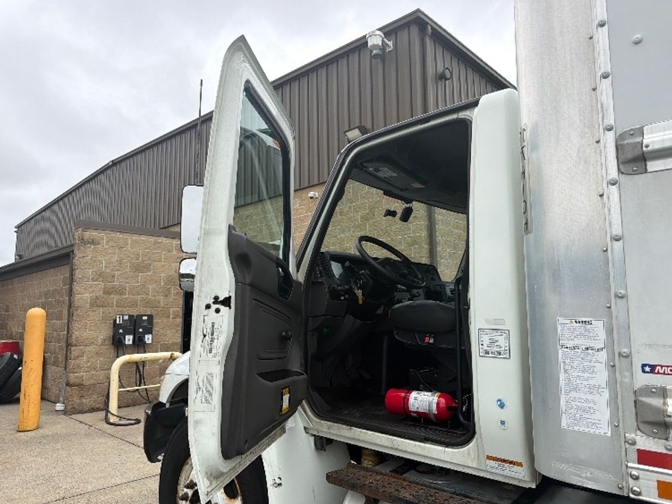 Medium Duty Box Truck-Light and Medium Duty Trucks-International-2021-MV607-North Bergen-NJ-230,094\n\t\tmiles-$ 49,000 - Image 16