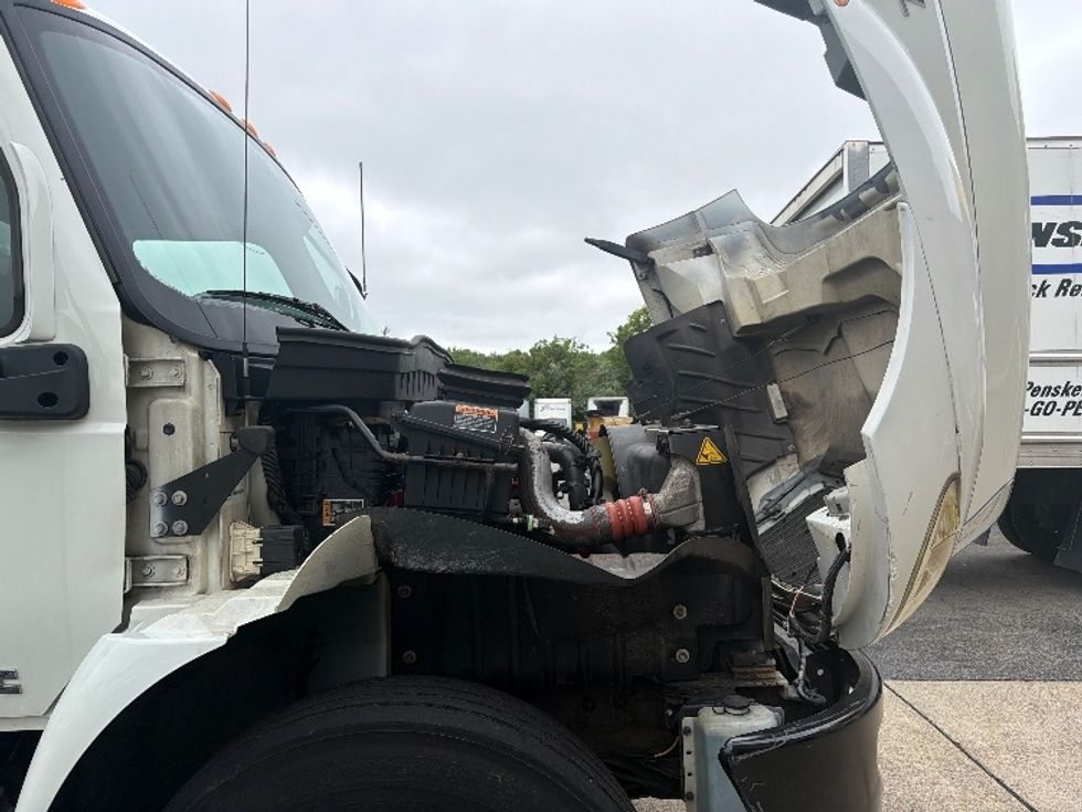 Medium Duty Box Truck-Light and Medium Duty Trucks-International-2021-MV607-North Bergen-NJ-230,094\n\t\tmiles-$ 49,000 - Image 23