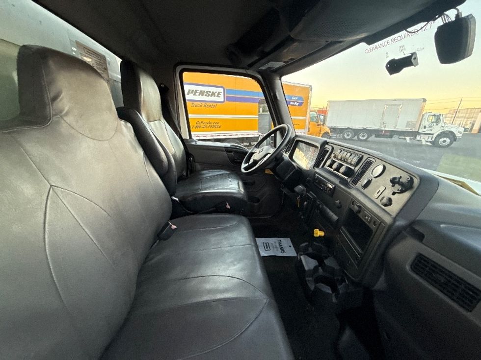 Medium Duty Box Truck-Light and Medium Duty Trucks-International-2021-MV607-North Bergen-NJ-230,094\n\t\tmiles-$ 49,000 - Image 22
