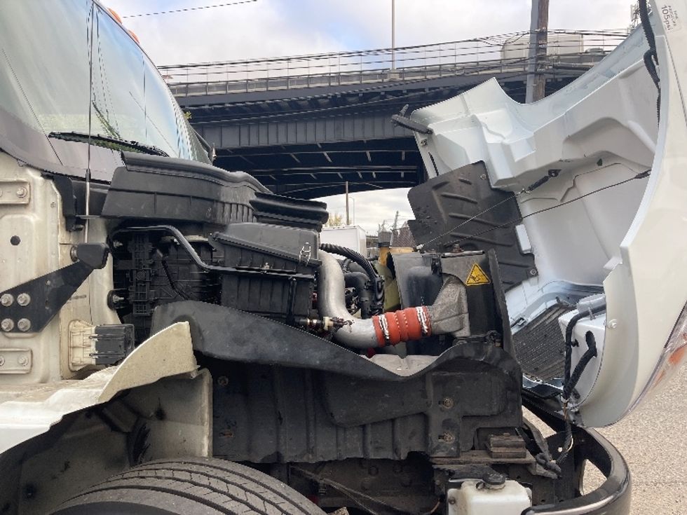 Medium Duty Box Truck-Light and Medium Duty Trucks-International-2021-MV607-North Bergen-NJ-255,902\n\t\tmiles-$ 37,500 - Image 23