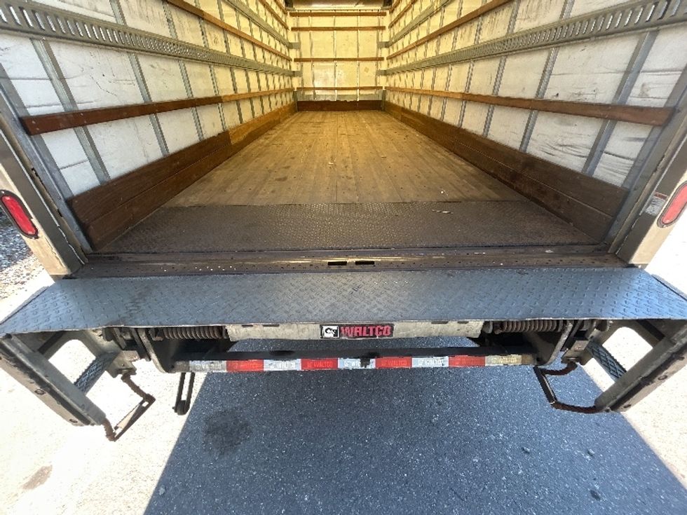 Medium Duty Box Truck-Light and Medium Duty Trucks-International-2021-MV607-Norton-MA-218,653\n\t\tmiles-$ 41,500 - Image 10