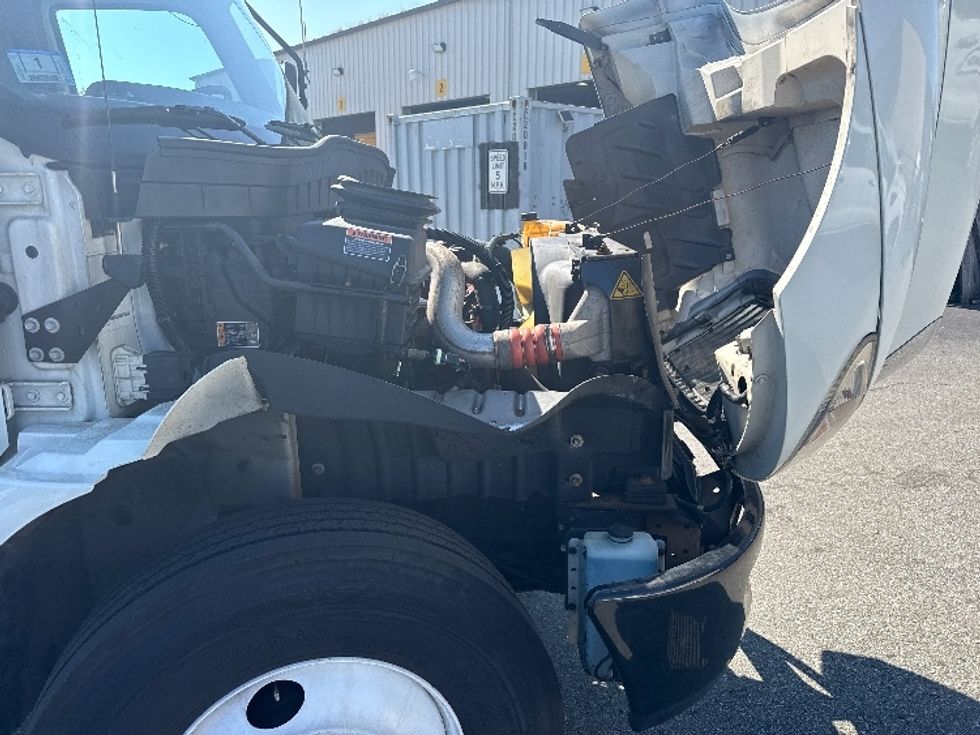 Medium Duty Box Truck-Light and Medium Duty Trucks-International-2021-MV607-Norton-MA-218,653\n\t\tmiles-$ 41,500 - Image 23