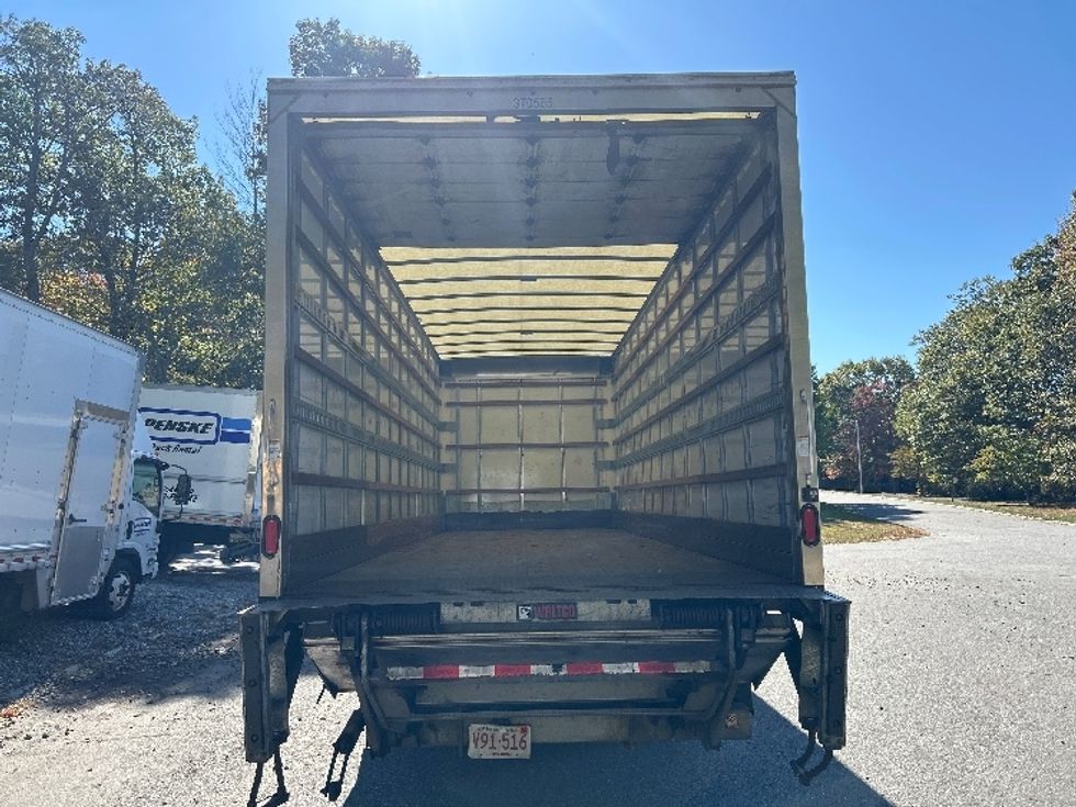 Medium Duty Box Truck-Light and Medium Duty Trucks-International-2021-MV607-Norton-MA-218,653\n\t\tmiles-$ 41,500 - Image 8