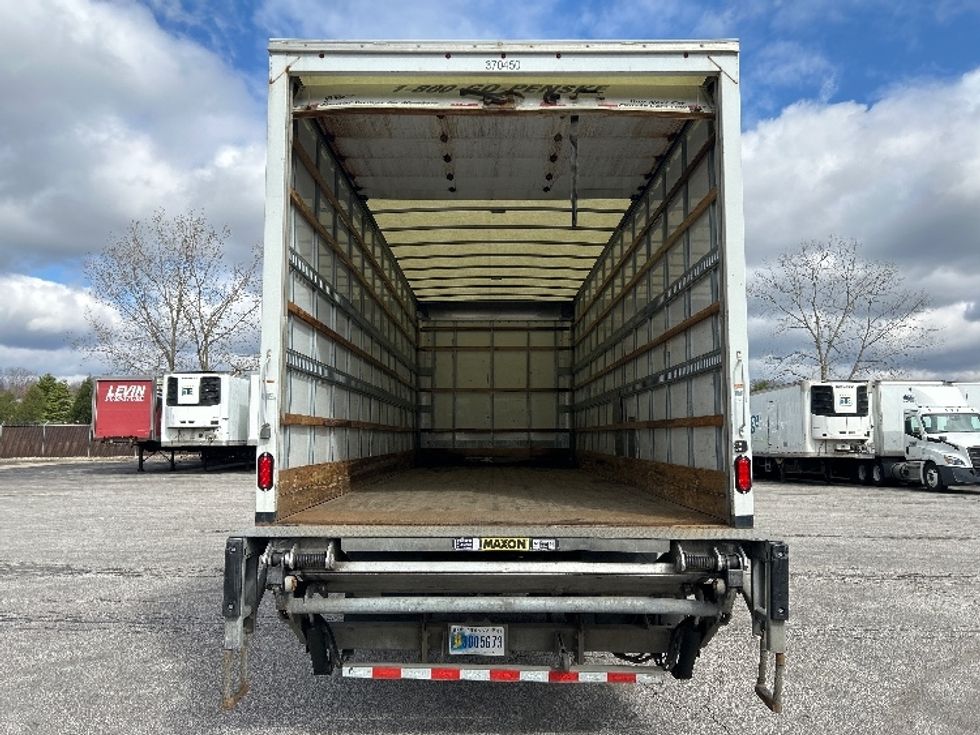 Medium Duty Box Truck-Light and Medium Duty Trucks-International-2021-MV607-Oakwood Village-OH-116,981\n\t\tmiles-$ 65,000 - Image 8