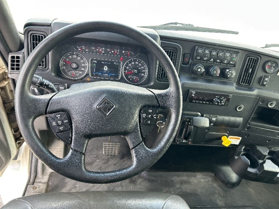 Medium Duty Box Truck-Light and Medium Duty Trucks-International-2021-MV607-Oakwood Village-OH-116,981\n\t\tmiles-$ 65,000 - Image 18