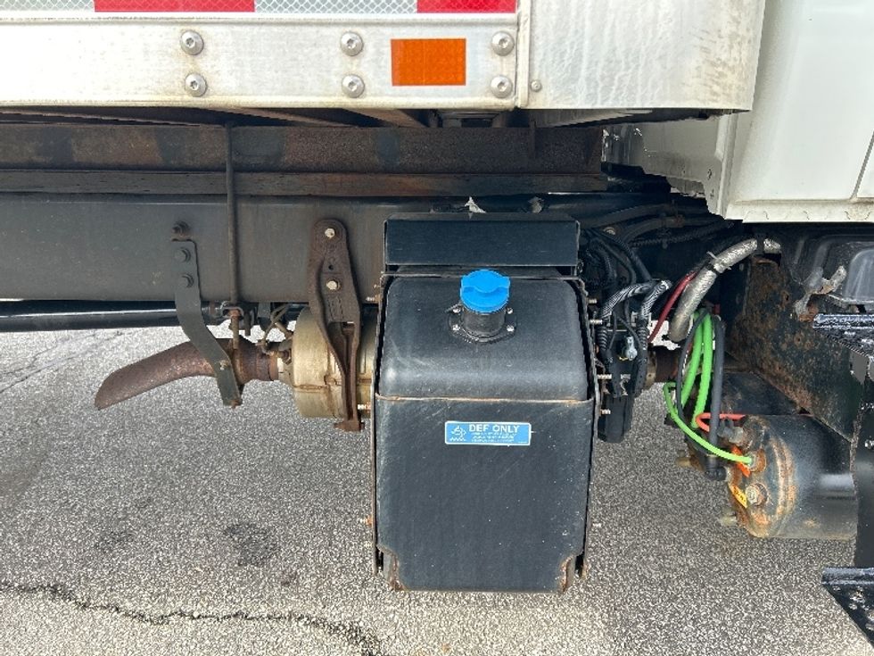 Medium Duty Box Truck-Light and Medium Duty Trucks-International-2021-MV607-Oakwood Village-OH-116,981\n\t\tmiles-$ 65,000 - Image 25