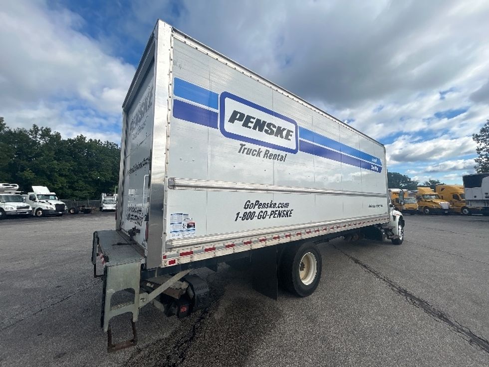 Medium Duty Box Truck-Light and Medium Duty Trucks-International-2021-MV607-Oakwood Village-OH-200,182\n\t\tmiles-$ 48,250 - Image 13