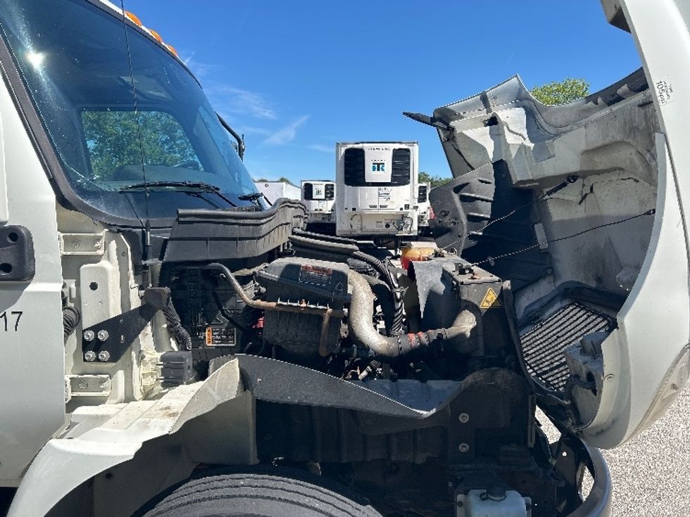 Medium Duty Box Truck-Light and Medium Duty Trucks-International-2021-MV607-Oakwood Village-OH-200,182\n\t\tmiles-$ 48,250 - Image 23