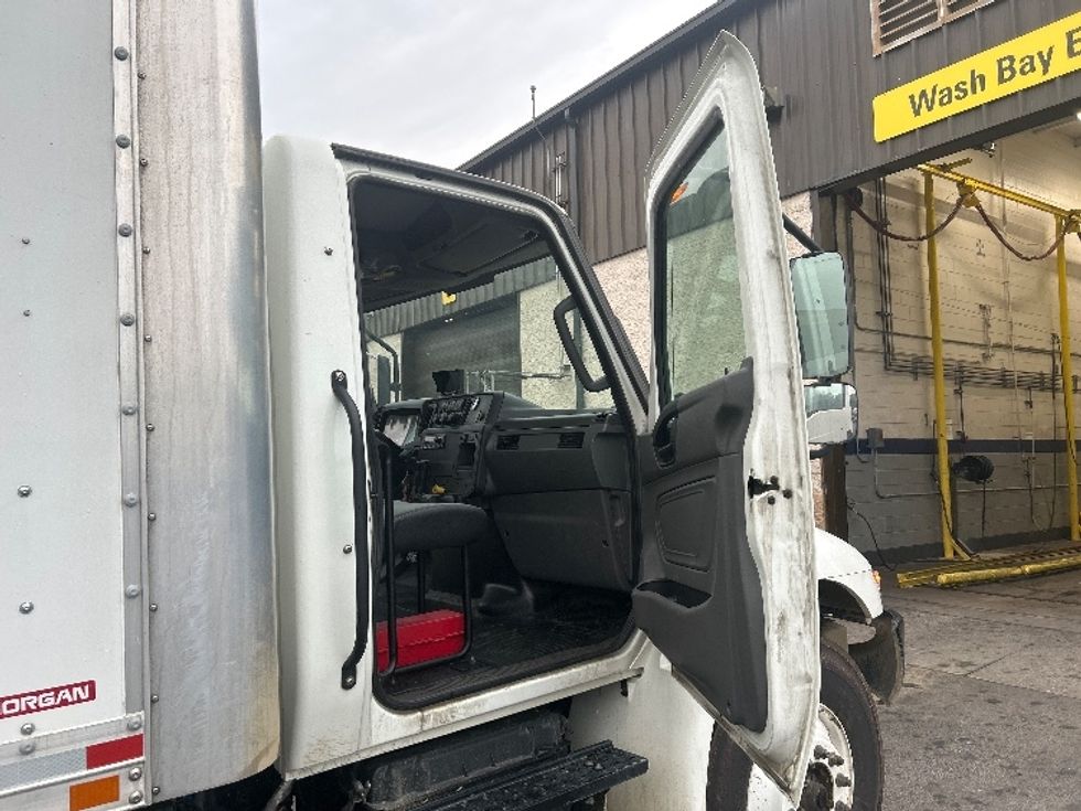 Medium Duty Box Truck-Light and Medium Duty Trucks-International-2021-MV607-Obetz-OH-101,132\n\t\tmiles-$ 57,750 - Image 20