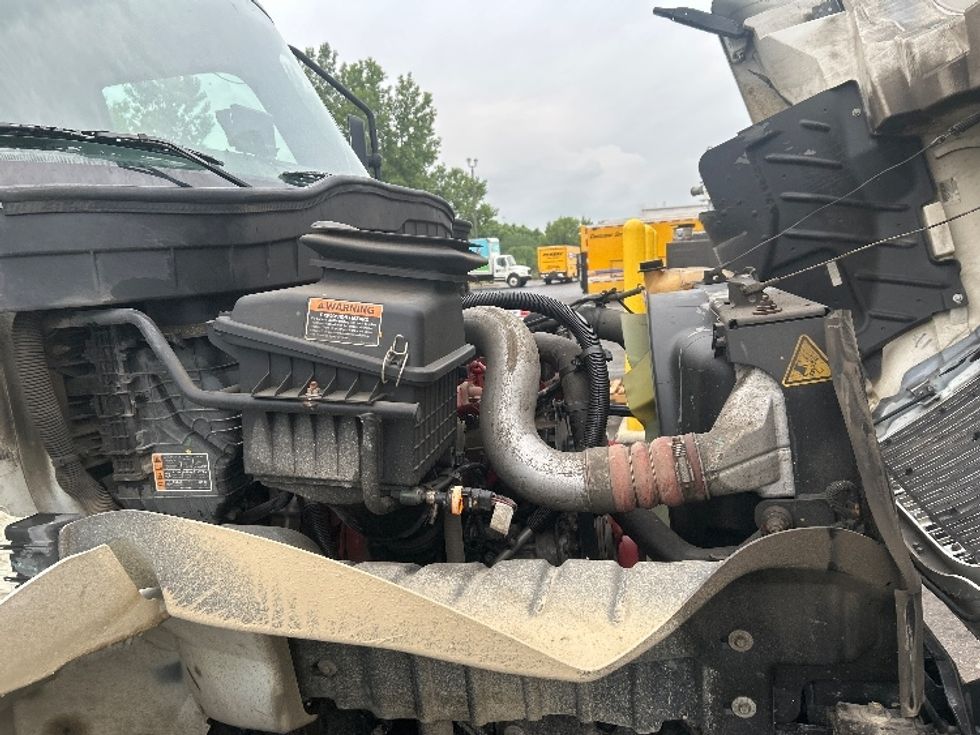 Medium Duty Box Truck-Light and Medium Duty Trucks-International-2021-MV607-Obetz-OH-101,132\n\t\tmiles-$ 57,750 - Image 23