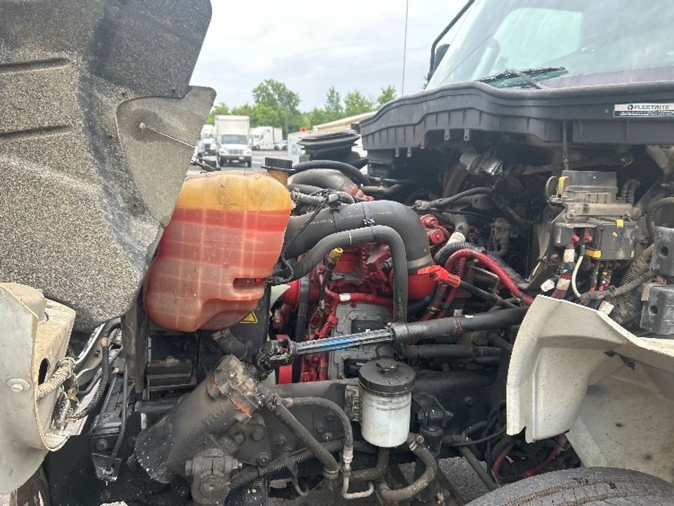 Medium Duty Box Truck-Light and Medium Duty Trucks-International-2021-MV607-Obetz-OH-101,132\n\t\tmiles-$ 57,750 - Image 24