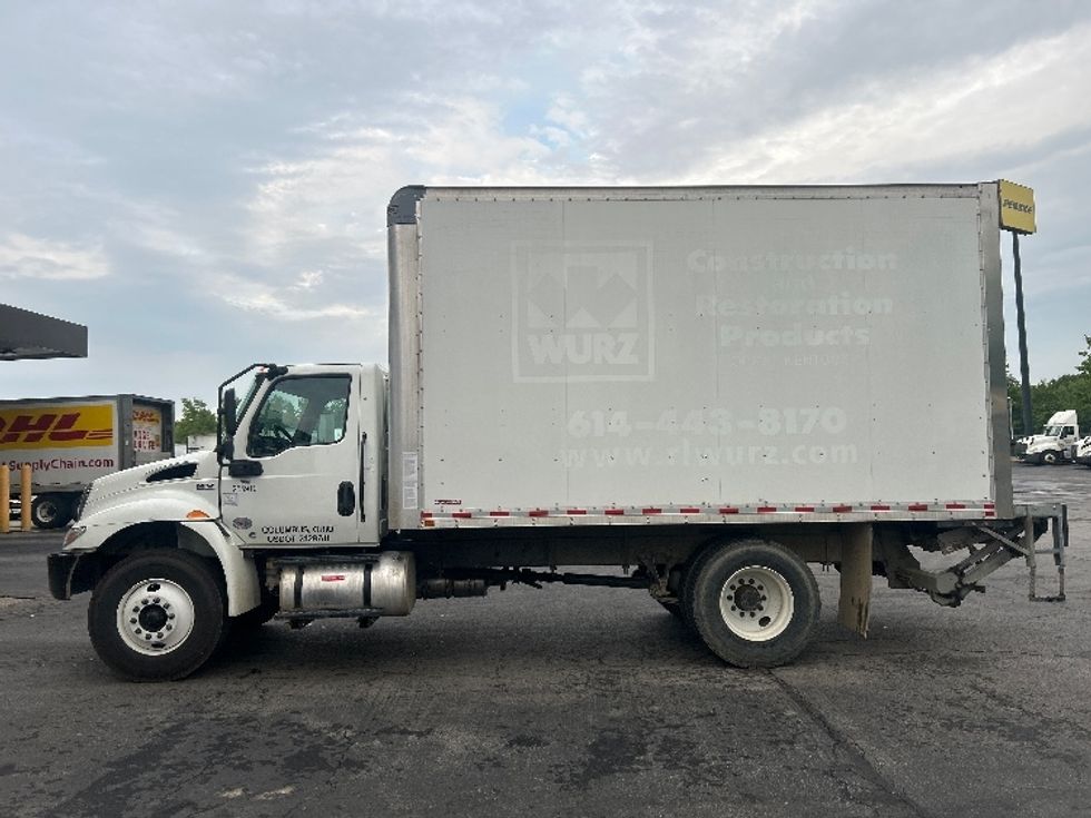 Medium Duty Box Truck-Light and Medium Duty Trucks-International-2021-MV607-Obetz-OH-101,132\n\t\tmiles-$ 57,750 - Image 4