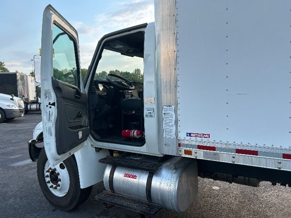 Medium Duty Box Truck-Light and Medium Duty Trucks-International-2021-MV607-Obetz-OH-101,254\n\t\tmiles-$ 61,500 - Image 16