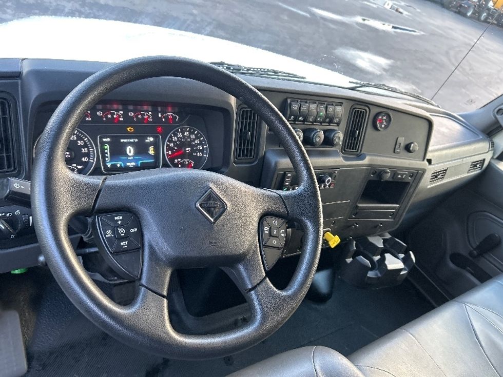 Medium Duty Box Truck-Light and Medium Duty Trucks-International-2021-MV607-Obetz-OH-101,254\n\t\tmiles-$ 61,500 - Image 17