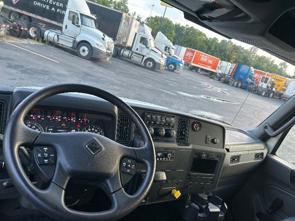 Medium Duty Box Truck-Light and Medium Duty Trucks-International-2021-MV607-Obetz-OH-101,254\n\t\tmiles-$ 61,500 - Image 18