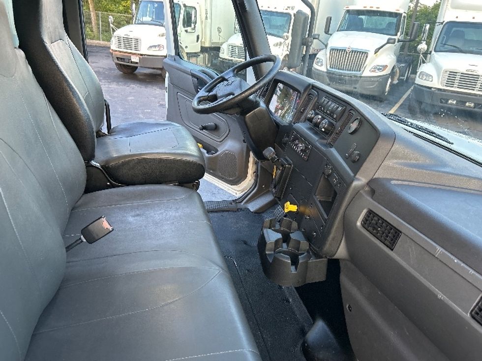 Medium Duty Box Truck-Light and Medium Duty Trucks-International-2021-MV607-Obetz-OH-101,254\n\t\tmiles-$ 61,500 - Image 22