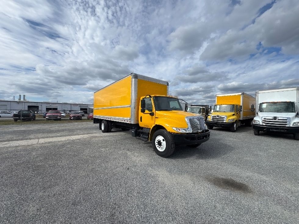 Medium Duty Box Truck-Light and Medium Duty Trucks-International-2021-MV607-Ocala-FL-181,812\n\t\tmiles-$ 45,000 - Image 1
