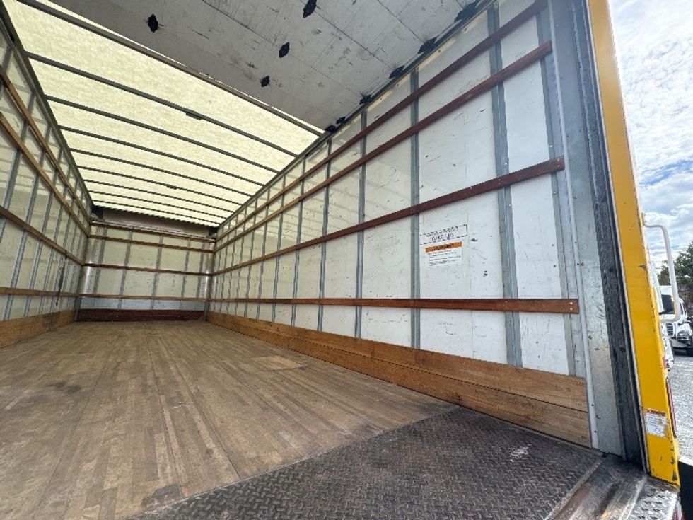 Medium Duty Box Truck-Light and Medium Duty Trucks-International-2021-MV607-Ocala-FL-181,812\n\t\tmiles-$ 45,000 - Image 11