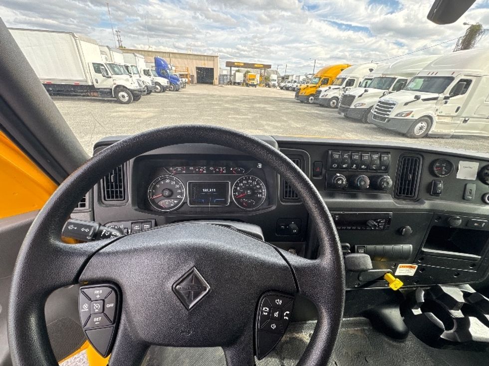 Medium Duty Box Truck-Light and Medium Duty Trucks-International-2021-MV607-Ocala-FL-181,812\n\t\tmiles-$ 45,000 - Image 17