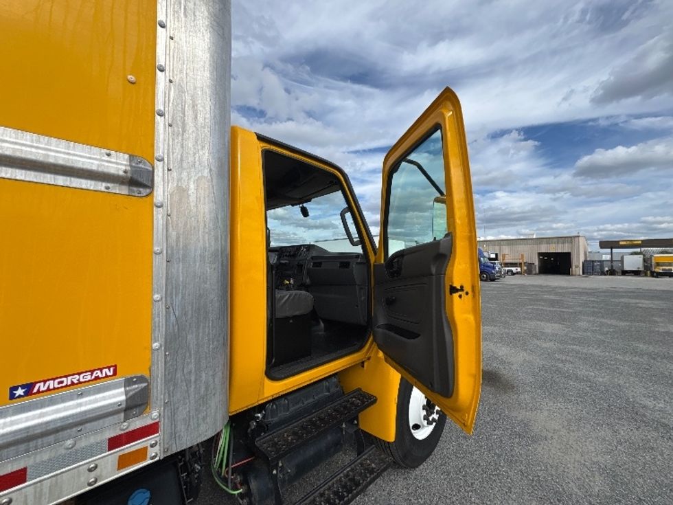 Medium Duty Box Truck-Light and Medium Duty Trucks-International-2021-MV607-Ocala-FL-181,812\n\t\tmiles-$ 45,000 - Image 19