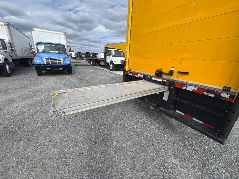 Medium Duty Box Truck-Light and Medium Duty Trucks-International-2021-MV607-Ocala-FL-181,812\n\t\tmiles-$ 45,000 - Image 24