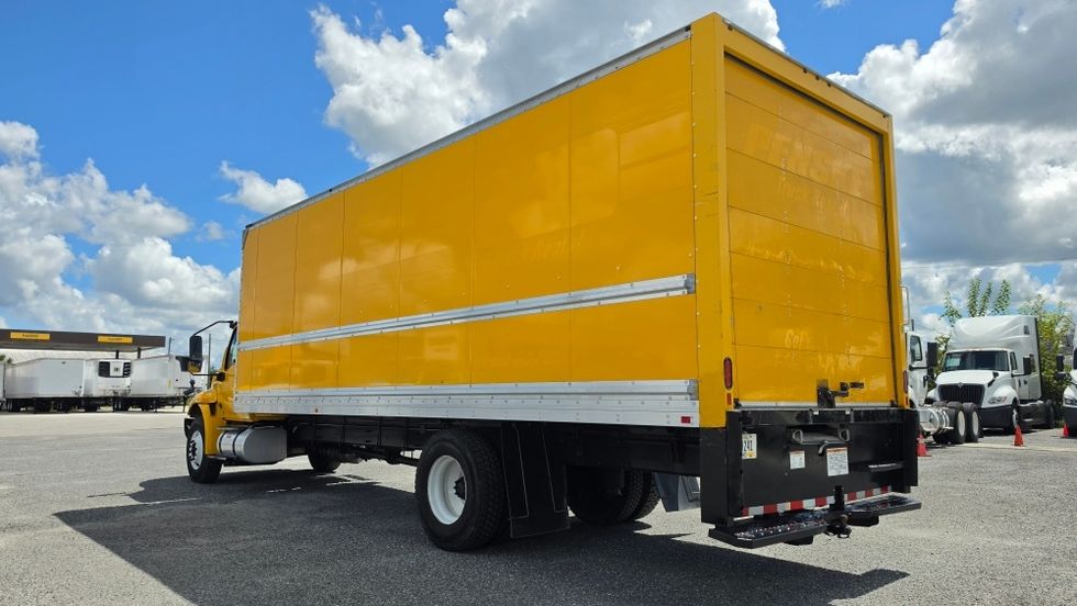 Medium Duty Box Truck-Light and Medium Duty Trucks-International-2021-MV607-Ocala-FL-207,801\n\t\tmiles-$ 41,500 - Image 6